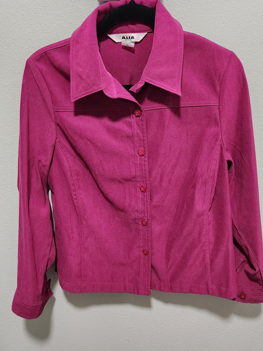 ALIA Fuchsia Button-Front Collared Women's Shirt